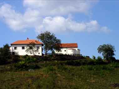 uzvisenjeravno.jpg